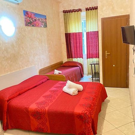 Botel Inn روما المظهر الخارجي الصورة