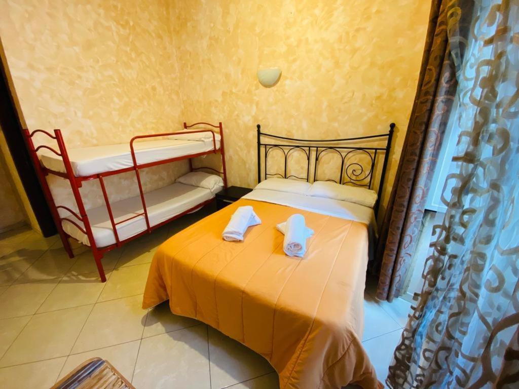 Botel Inn روما المظهر الخارجي الصورة