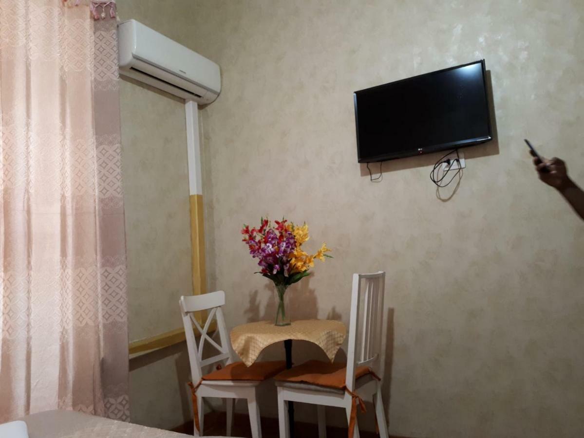Botel Inn روما المظهر الخارجي الصورة